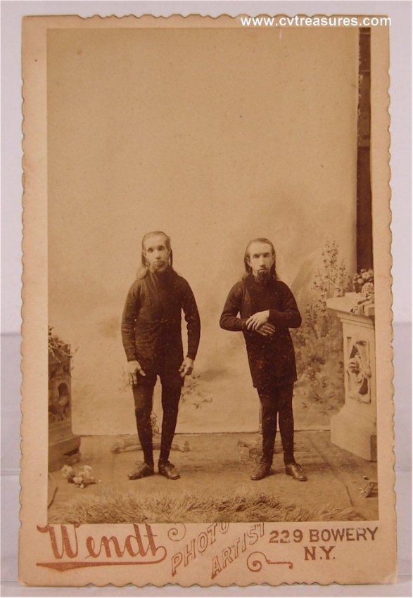 BARNUM & BAILEY CIRCUS SIDESHOW Photo WILD MEN OF BORNEO